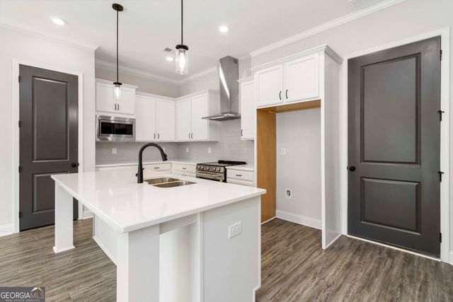 947 Willingham Drive 2, Hapeville, GA 30354