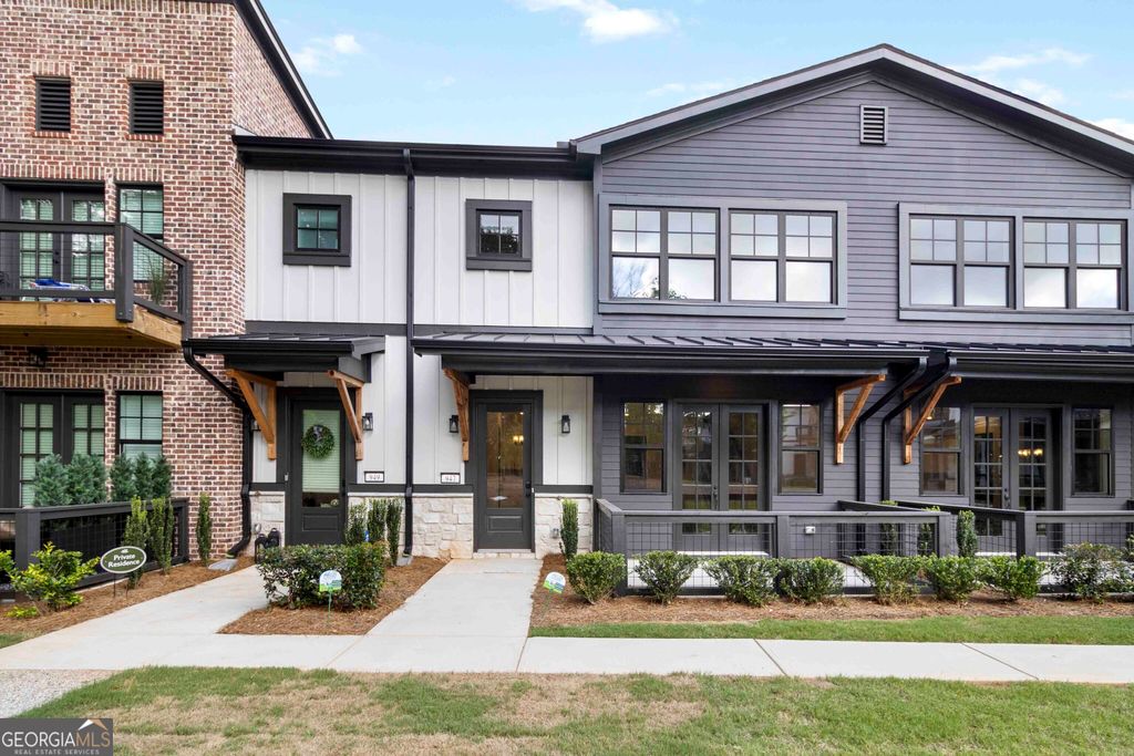 947 Willingham Drive 2, Hapeville, GA 30354