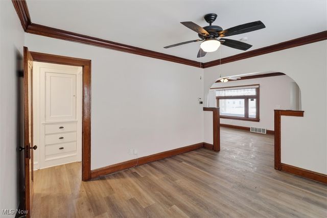 3264 W 130th Street, Cleveland, OH 44111