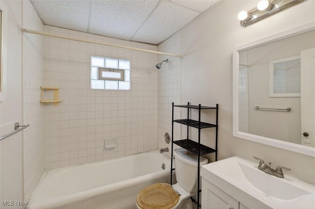 3264 W 130th Street, Cleveland, OH 44111