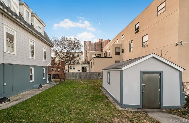 451 W 258th Street, Bronx, NY 10471