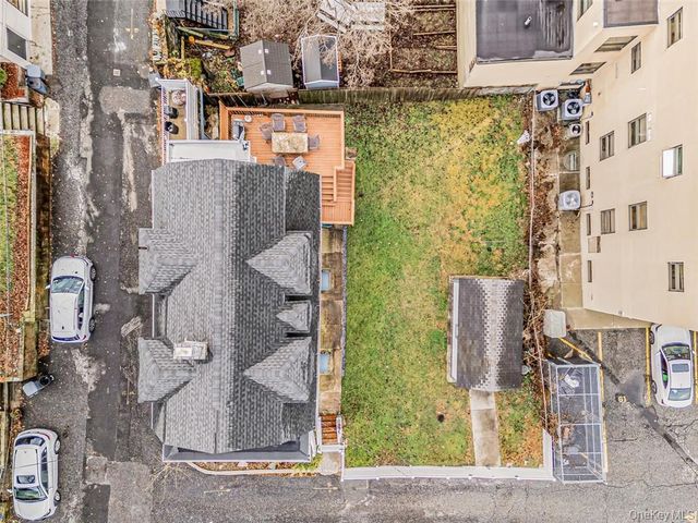 451 W 258th Street, Bronx, NY 10471
