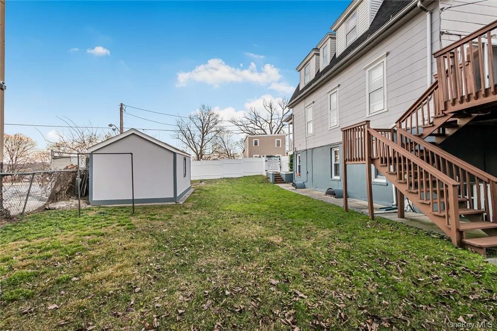 451 W 258th Street, Bronx, NY 10471 — photo 4