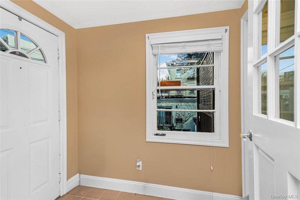 451 W 258th Street, Bronx, NY 10471 — photo 5