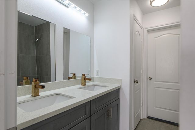 3429 Township Grove Lane, Houston, TX 77082