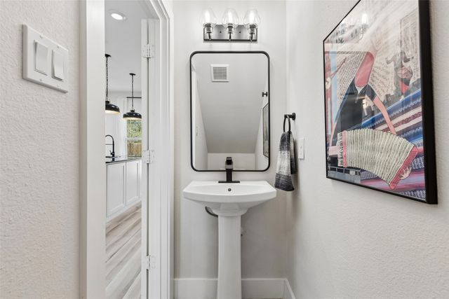 4545 Cherbourg Street, Dallas, TX 75216