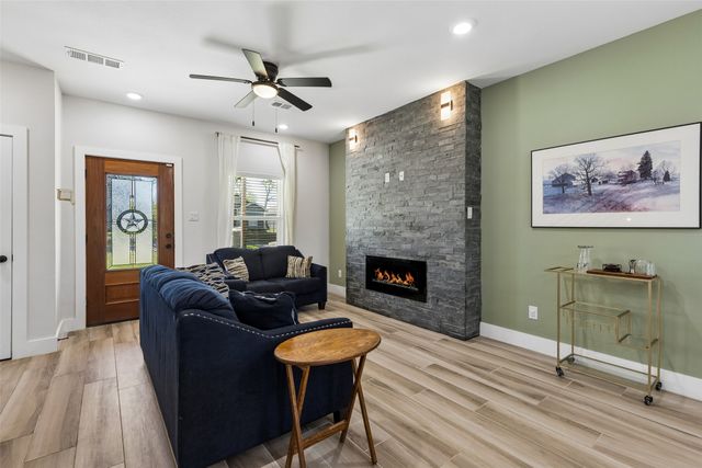 4545 Cherbourg Street, Dallas, TX 75216