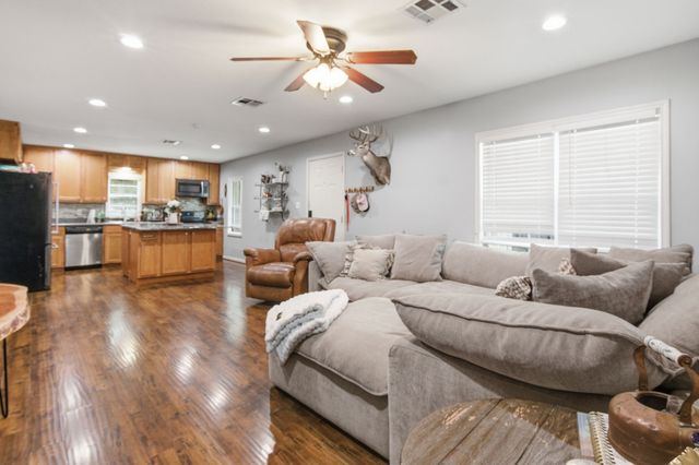 162 Irving Drive, Whitney, TX 76692