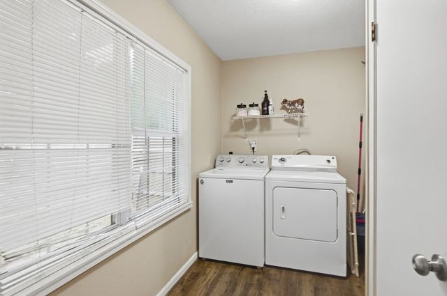 162 Irving Drive, Whitney, TX 76692
