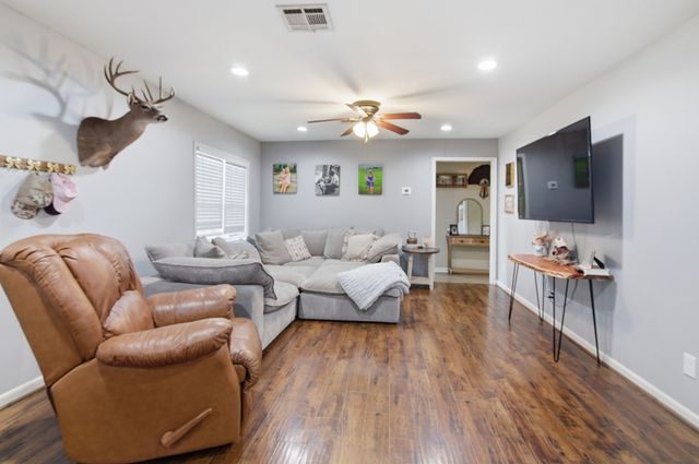 162 Irving Drive, Whitney, TX 76692