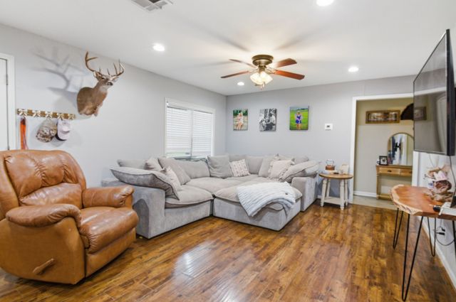 162 Irving Drive, Whitney, TX 76692