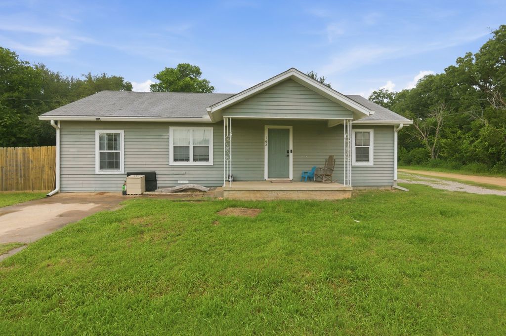 162 Irving Drive, Whitney, TX 76692