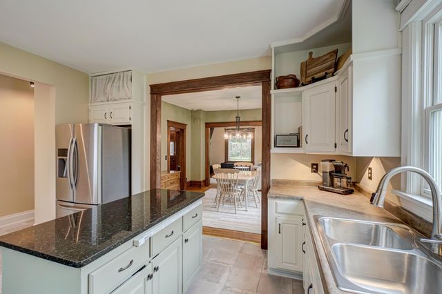 715 4th Street, Hudson, WI 54016