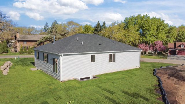 3149 Seminary Drive, New Brighton, MN 55112