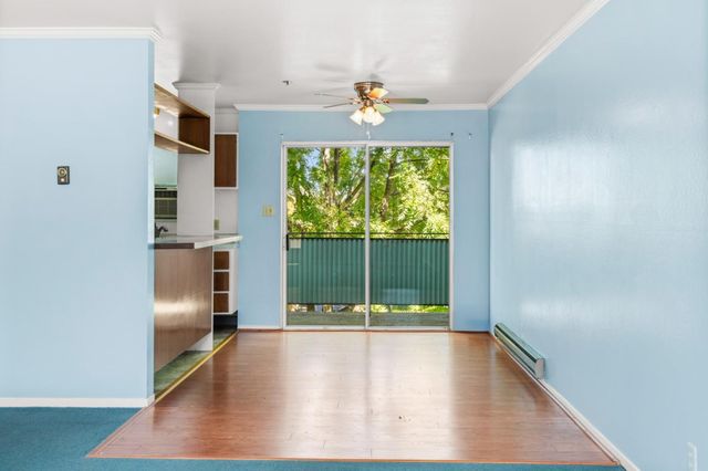 464 Clinton Street 309, Redwood City, CA 94062