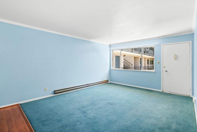 464 Clinton Street 309, Redwood City, CA 94062