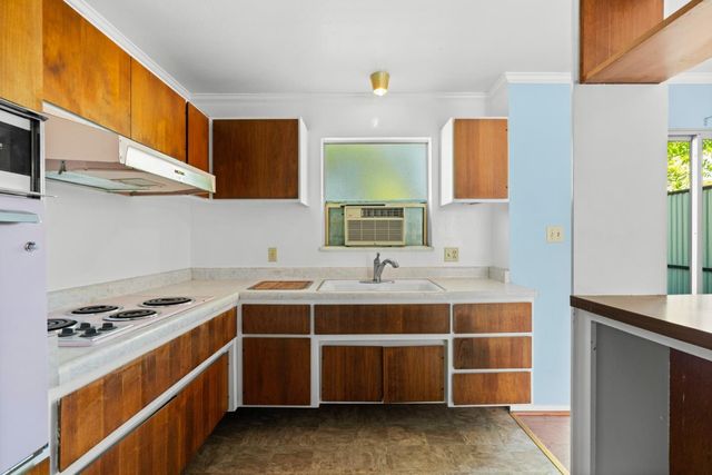 464 Clinton Street 309, Redwood City, CA 94062