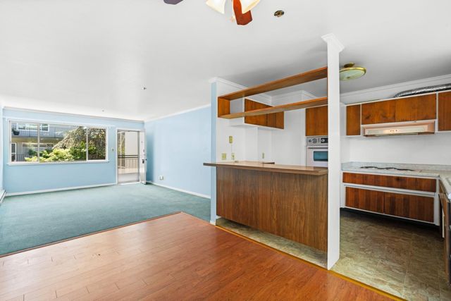 464 Clinton Street 309, Redwood City, CA 94062