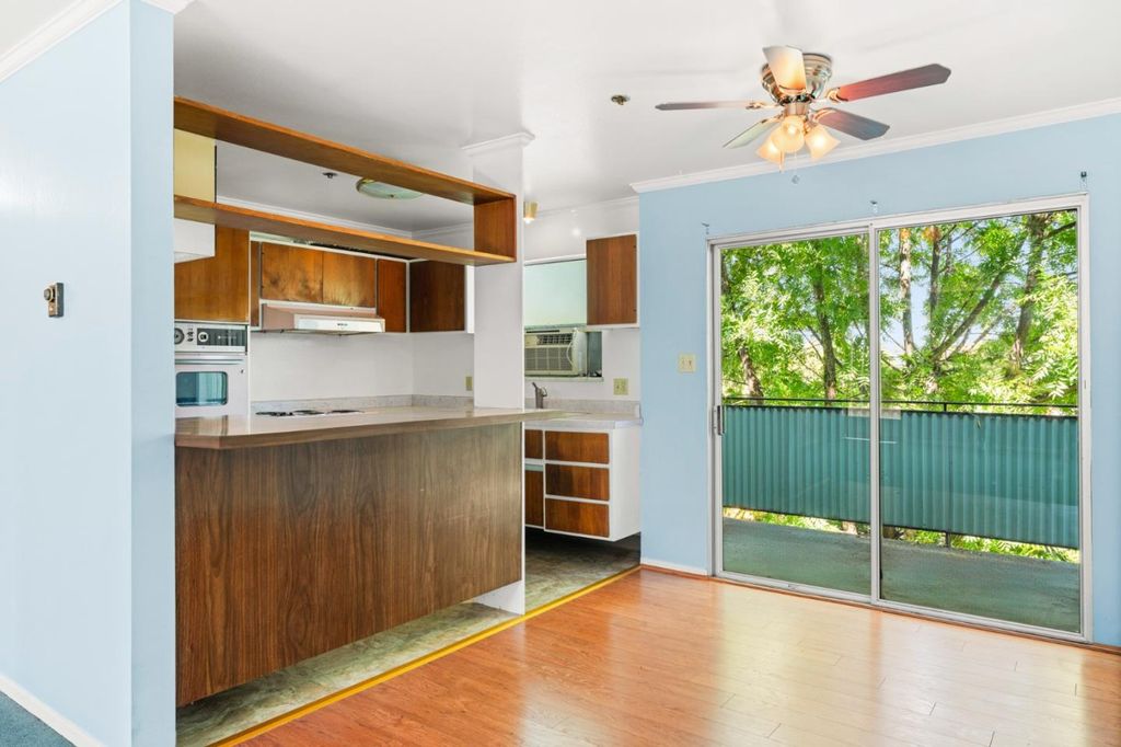 464 Clinton Street 309, Redwood City, CA 94062