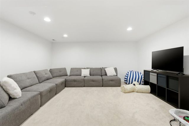 8985 W Euclid Avenue, Littleton, CO 80123