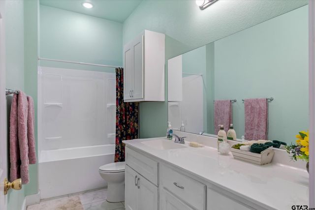 1461 VZCR 4607, Ben Wheeler, TX 75754