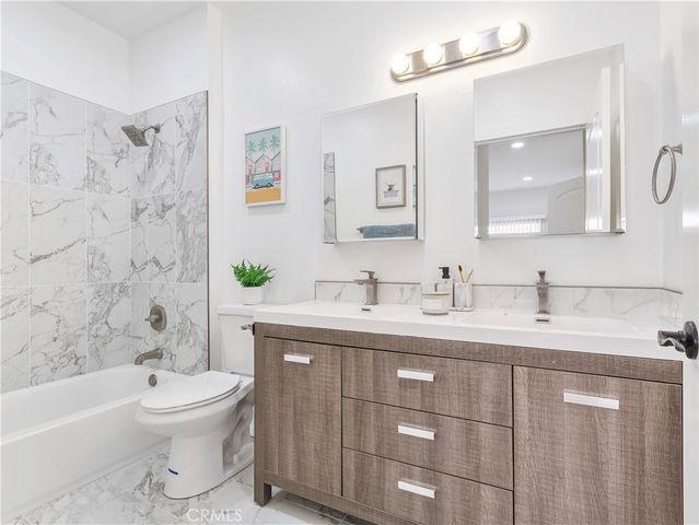 7320 Balboa Boulevard, Lake Balboa, CA 91406