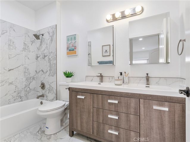 7320 Balboa Boulevard, Lake Balboa, CA 91406