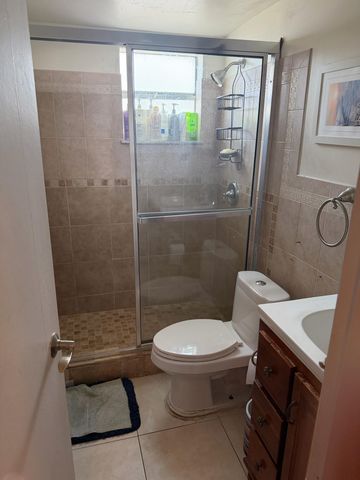 714 NE 10th Street 205, Hallandale Beach, FL 33009