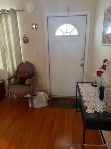 714 NE 10th Street 205, Hallandale Beach, FL 33009
