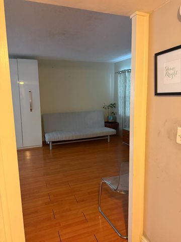 714 NE 10th Street 205, Hallandale Beach, FL 33009
