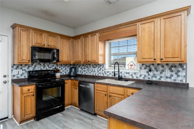 12986 Garden Creek, Northport, AL 35473