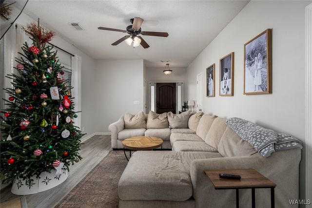 12986 Garden Creek, Northport, AL 35473