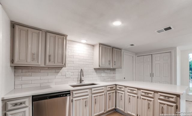 3418 Wimbledon, Schertz, TX 78108