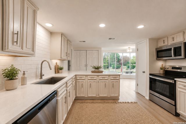 3418 Wimbledon, Schertz, TX 78108