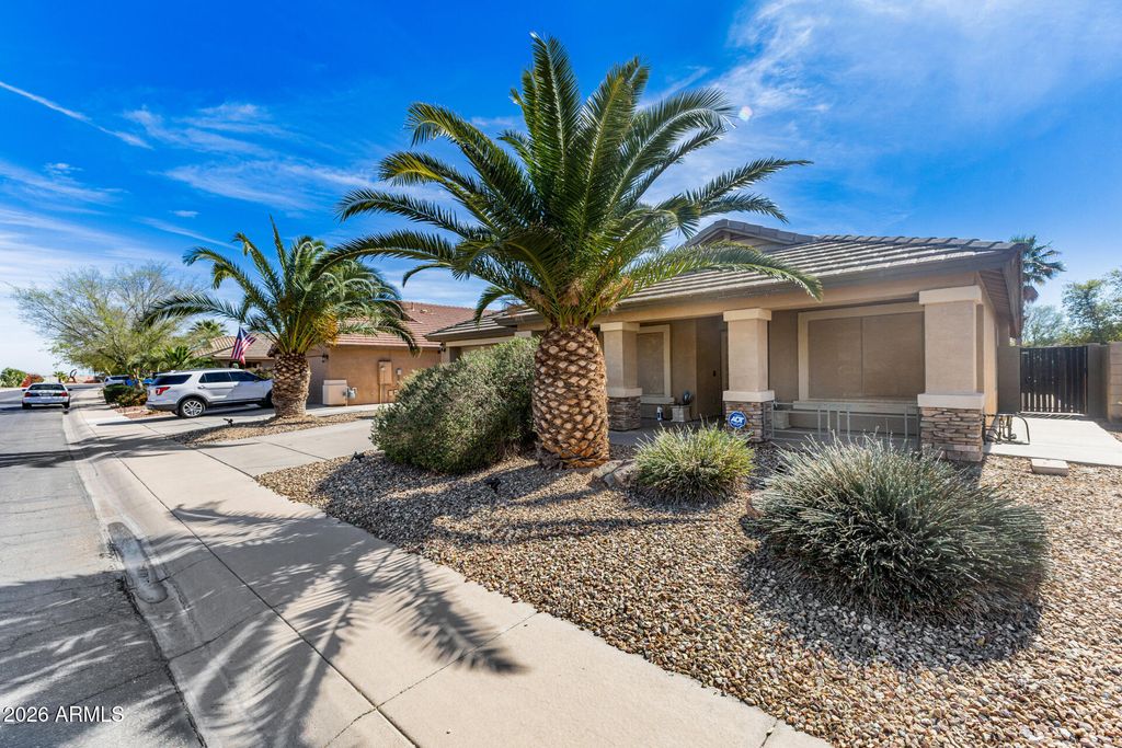 43427 W COURTNEY Drive, Maricopa, AZ 85138 — photo 3