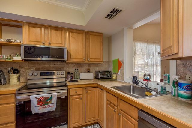 2250 DRUID ROAD E 905, Clearwater, FL 33764