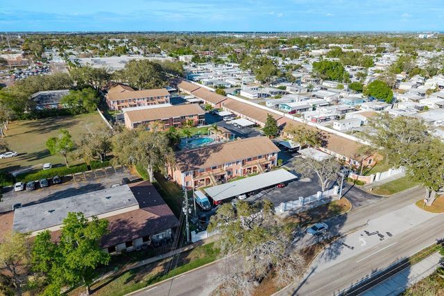 2250 DRUID ROAD E 905, Clearwater, FL 33764