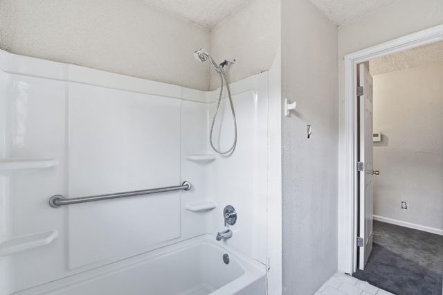 535 Edgebrook Drive, Houston, TX 77034