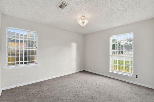 535 Edgebrook Drive, Houston, TX 77034