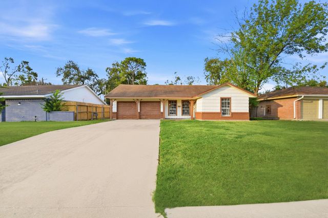 535 Edgebrook Drive, Houston, TX 77034