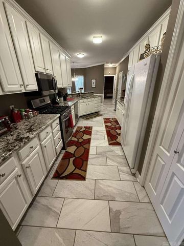 1800 Fox Meadow Lane, Jonesboro, AR 72404