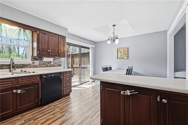 907 Josela Court, Leavenworth, KS 66048