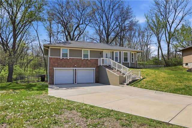 907 Josela Court, Leavenworth, KS 66048