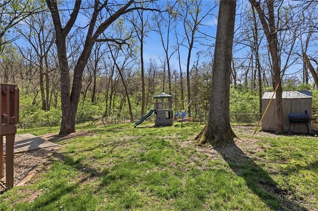 907 Josela Court, Leavenworth, KS 66048