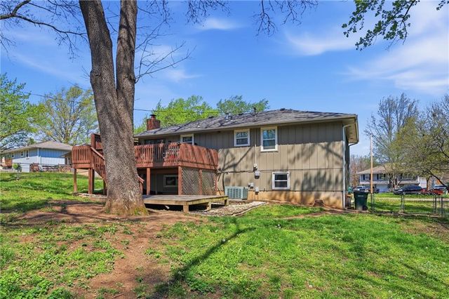907 Josela Court, Leavenworth, KS 66048