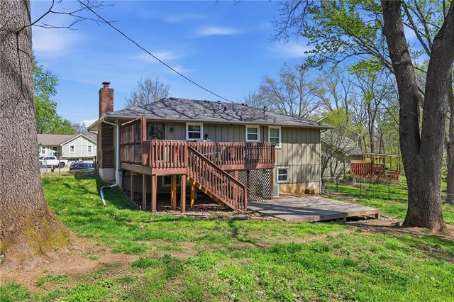 907 Josela Court, Leavenworth, KS 66048