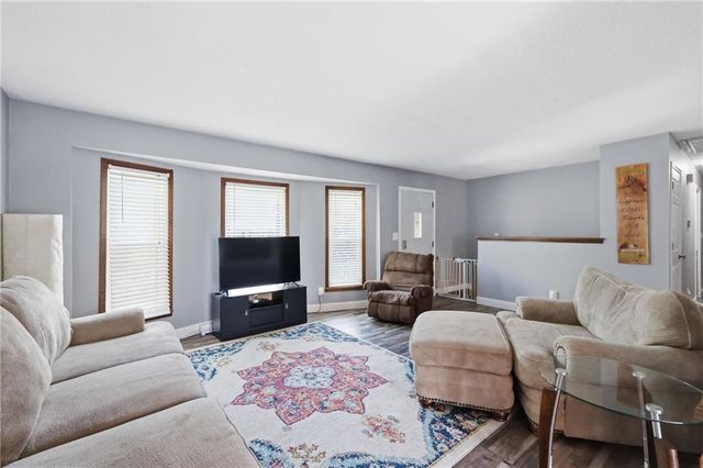 907 Josela Court, Leavenworth, KS 66048