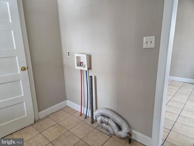 541 EMMETT AVE, Trenton, NJ 08629