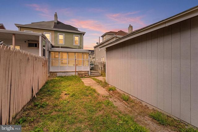 541 EMMETT AVE, Trenton, NJ 08629