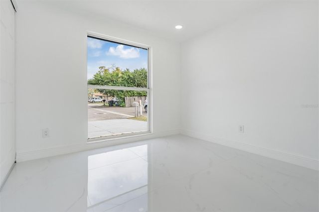 8702 FRIENDSHIP COURT, Tampa, FL 33634